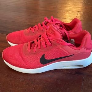 Nike Air red 9.5 men shoes.